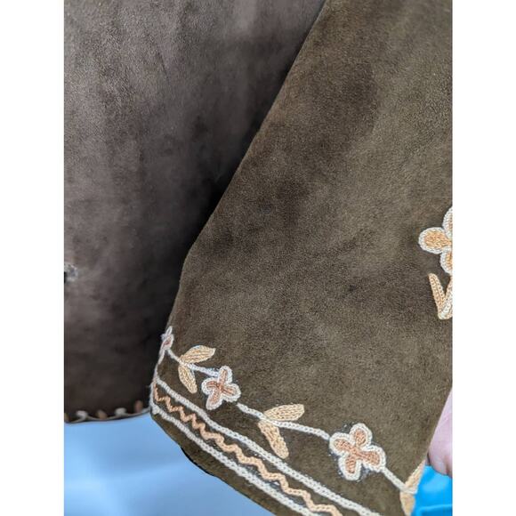 Vintage 70's Women's Suede Jacket Floral Embroidered Pointed Collar - Picture 10 of 11